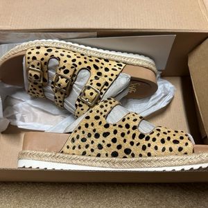 NWT Sofft Breeze tan/black cheetah cowhide sandals 8M